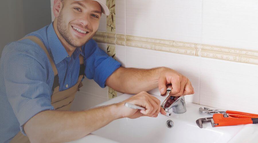 Handle or spout repair in Peninsula, OH